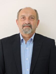 Em um momento em que a relação entre fé e política volta ao centro das discussões públicas no Brasil, o teólogo e professor da Faculdades EST, o doutor Oneide Bobsin, será o assessor do próximo encontro do ciclo “Diálogos entre Fé e Política”. O evento acontece nesta quinta-feira, 11 de setembro, no Anfiteatro da Câmara de Vereadores de Caxias do Sul, das 19h30 às 21h30, com entrada gratuita.