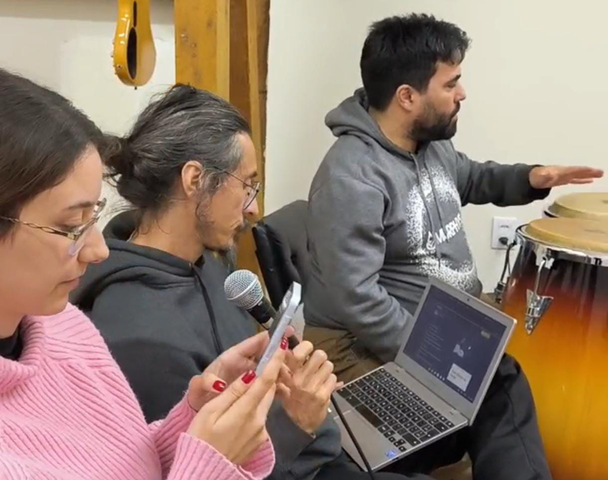 Leia mais sobre o artigo Estudantes dos componentes de Conjunto Vocal e Conjunto Instrumental realizam apresentação especial no Prédio H