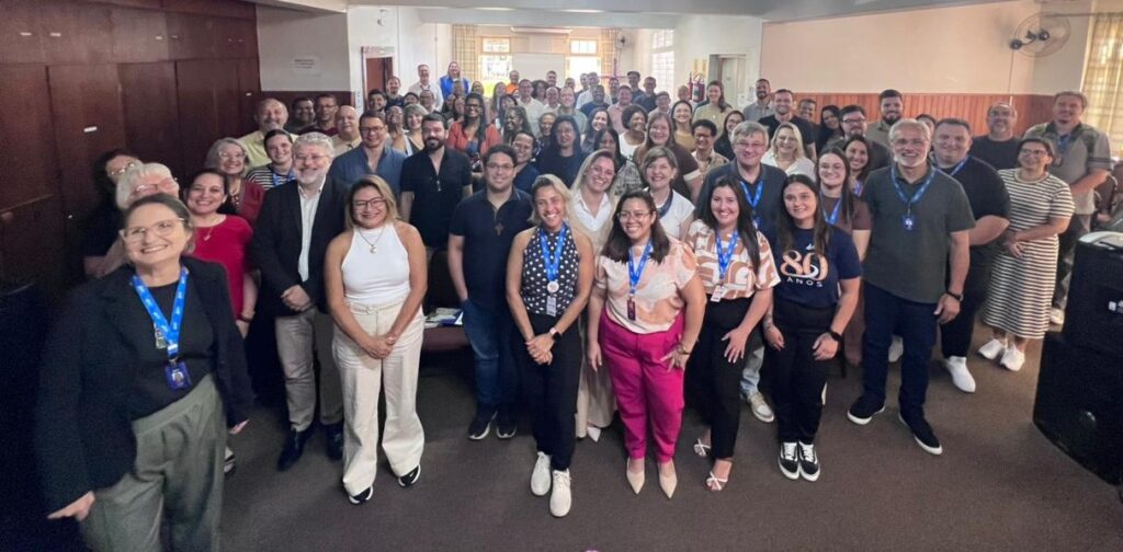 Com 70 discentes de todas as regiões do Brasil, o Mestrado Profissional da Faculdades EST, que iniciou o módulo presencial no dia 5 de janeiro - e segue até o dia 17 - é marcado pela paridade de gênero, são 35 mulheres e 35 homens, e pelo fortalecimento de áreas diretamente conectadas aos desafios contemporâneos da educação, da leitura e ensino da bíblia e das práticas sociais. Os dados do programa apontam um perfil discente voltado à atuação concreta em contextos educacionais, eclesiais e comunitários, consolidando a proposta do programa, de articular reflexão teológica e prática profissional.