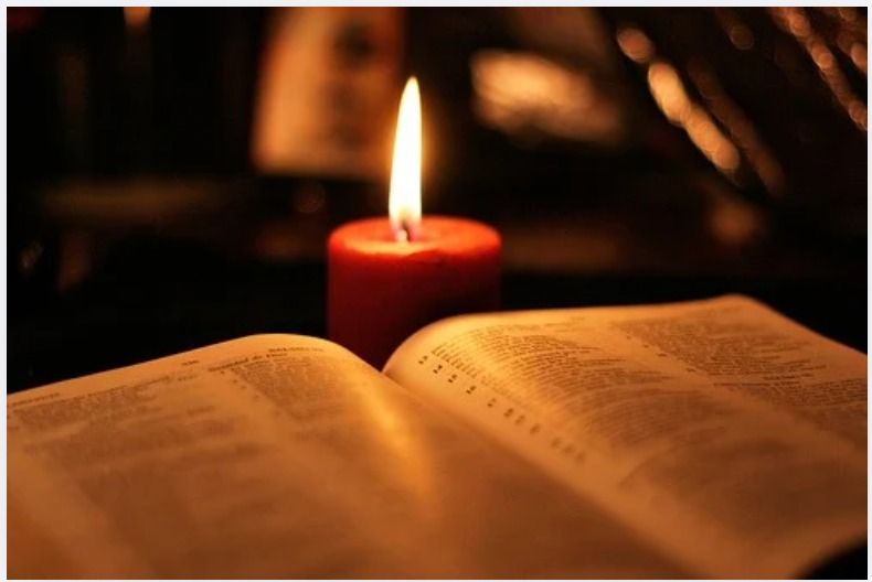 O período de carnaval, tradicionalmente marcado por grandes celebrações culturais no Brasil, também é tempo de encontro, espiritualidade e formação para a Igreja Evangélica de Confissão Luterana no Brasil (IECLB). Em 2026, estudantes da Faculdades EST estarão presentes nos Acampamentos da Juventude Evangélica (JE), realizados em diversos sínodos do país, contribuindo com reflexão teológica, acompanhamento pastoral e fortalecimento da caminhada comunitária.