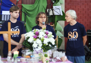 A Faculdades EST teve participação de destaque no 12º Encontro Nacional da PPL Mulheres, realizado no último dia 22 de março, em Venâncio Aires/RS, reunindo cerca de 280 pessoas no âmbito do Sínodo Centro-Campanha Sul. Com uma caravana de 23 integrantes, a instituição reafirmou seu compromisso com a formação teológica, o diálogo com a sociedade e a promoção da justiça de gênero.