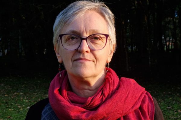 A professora doutora Marcia Blasi é a nova coordenadora do Bacharelado em Teologia Presencial da Faculdades EST. Ela sucede o professor doutor Oneide Bobsin, que passa a dedicar-se a outras atividades de liderança dentro da instituição.